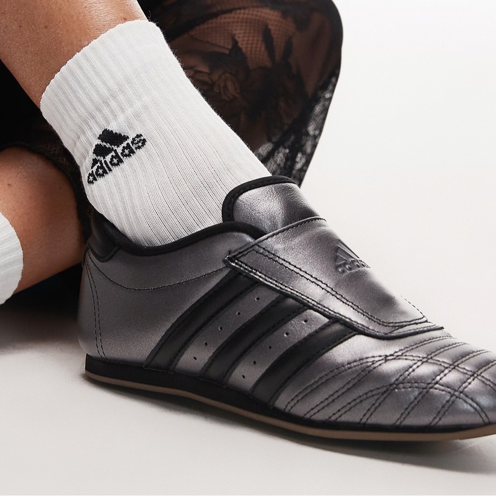 adidas Taekwondo Originals Silver Sneakers Retro Laceless Shoes Women 6 1/2 NWT